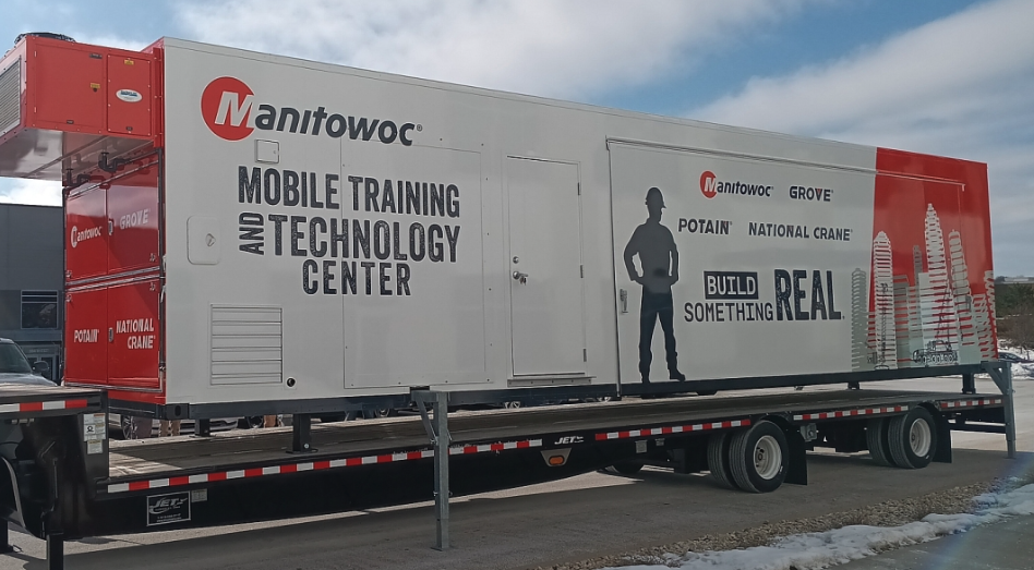 Modular, mobile hi-tech classroom